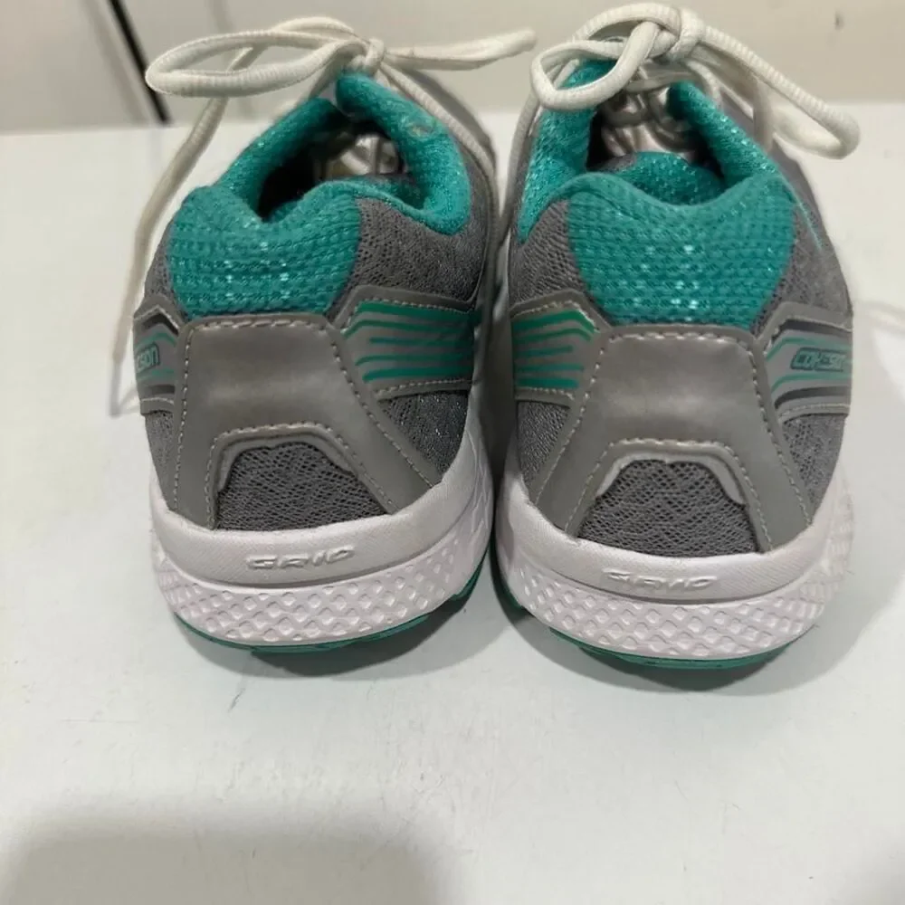 Saucony size cohesion